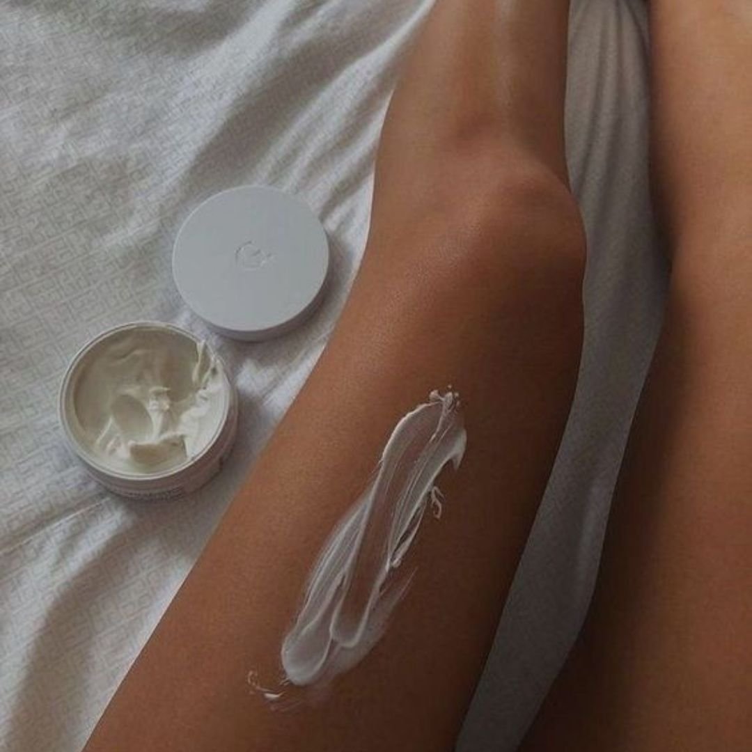 Moisturizing cream applied to tanned skin